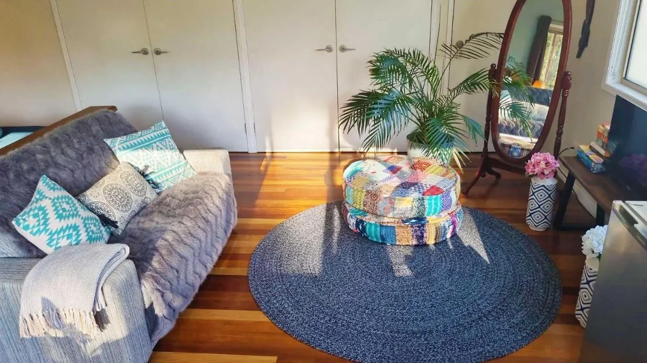 Cosy Studio With Forest Views, Noosa Hinterland Doonan 民宿
